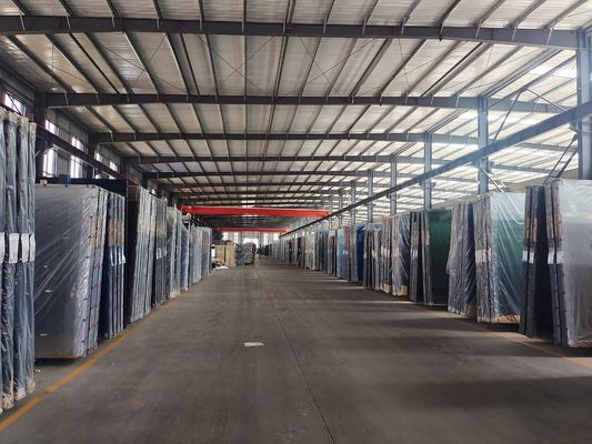 Prodotto in Cina Venduto a caldo 5mm 4mm 6mm Grigio colorato 3-10mm Scuro Buon Prezzo Colore Vetro galleggiante